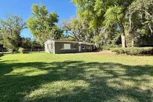 18 Croom Rd, Brooksville, FL 34601 - Photo 2