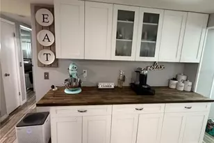 3711 Blackhawk Dr, New Port Richey, FL 34652 - Photo 2