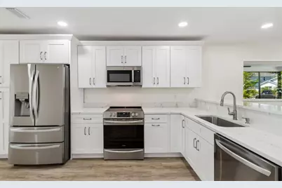 4313 E Shadowlawn Avenue, Tampa, FL 33610 - Photo 12