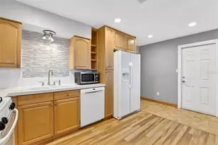 1404 Oakhaven Dr, Safety Harbor, FL 34695 - Photo 10