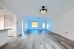 12050 Cavern Rd, Spring Hill, FL 34609 - Photo 16