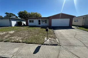 9308 Wolcott Ln, Port Richey, FL 34668 - Photo 4