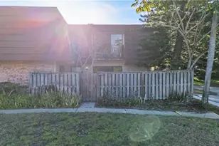 2605 10th Ct, Palm Harbor, FL 34684 - Photo 10