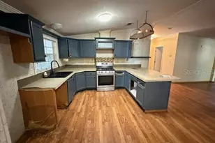 4899 Merlin Cir, Dade City, FL 33523 - Photo 4