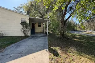 4899 Merlin Cir, Dade City, FL 33523 - Photo 20