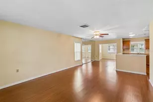 8105 Casuarina Dr, Port Richey, FL 34668 - Photo 6