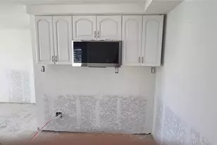 7311 Oelsner St, New Port Richey, FL 34652 - Photo 2