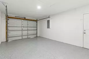 3407 E Powhatan Ave, Tampa, FL 33610 - Photo 14