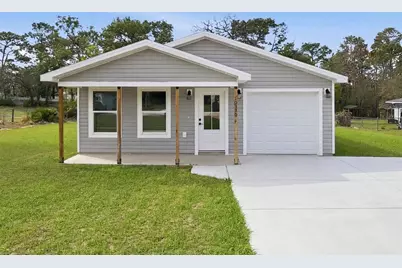 10370 Golden Avenue, Weeki Wachee, FL 34613 - Photo 2