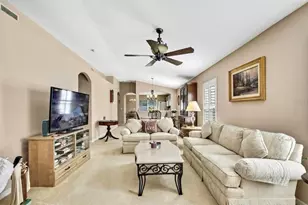 209 Winthrop Dr, Spring Hill, FL 34609 - Photo 4