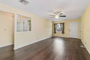 1130 Orange Tree Cir W, Palm Harbor, FL 34684 - Photo 6