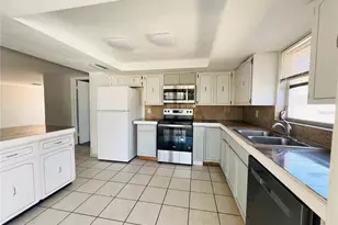 7811 Embassy Blvd, Port Richey, FL 34668 - Photo 8