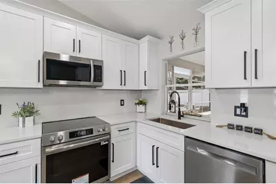 11238 Owl Lane, Port Richey, FL 34668 - Photo 6