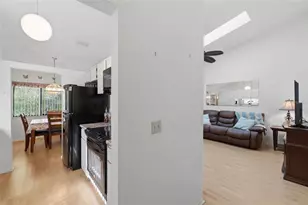 9484 Nakoma Way, Weeki Wachee, FL 34613 - Photo 4