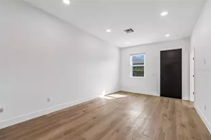 2844 30th Ave N, Saint Petersburg, FL 33713 - Photo 32