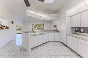 13377 Bolton Ct, Spring Hill, FL 34609 - Photo 20