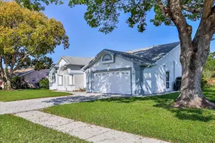 13377 Bolton Ct, Spring Hill, FL 34609 - Photo 4