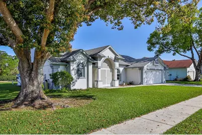 13377 Bolton Court, Spring Hill, FL 34609 - Photo 4