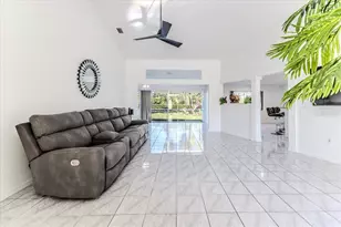 13377 Bolton Ct, Spring Hill, FL 34609 - Photo 8