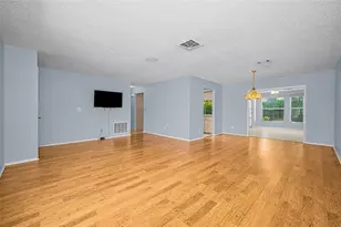 10623 Mira Vista Dr, Port Richey, FL 34668 - Photo 6