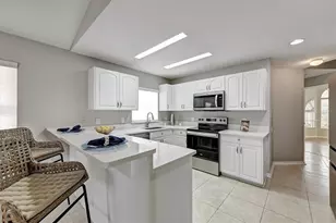 1272 Jasmine Lake Dr, Tarpon Springs, FL 34689 - Photo 12