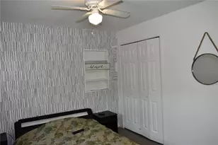 10004 N 23rd St, Tampa, FL 33612 - Photo 14