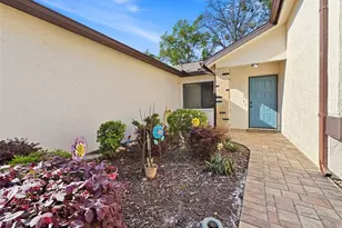 7569 Heather Walk Dr, Weeki Wachee, FL 34613 - Photo 6