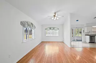 11621 Holly Ann Dr, New Port Richey, FL 34654 - Photo 12