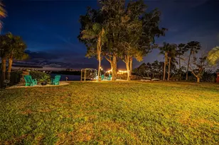 1626 Seabreeze Dr, Tarpon Springs, FL 34689 - Photo 76