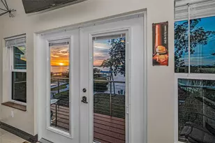 1626 Seabreeze Dr, Tarpon Springs, FL 34689 - Photo 52