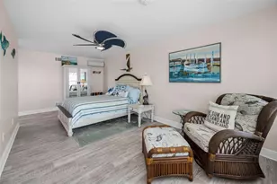 1626 Seabreeze Dr, Tarpon Springs, FL 34689 - Photo 48