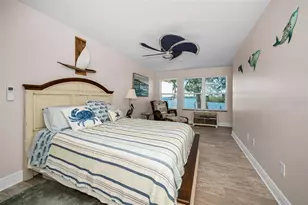 1626 Seabreeze Dr, Tarpon Springs, FL 34689 - Photo 46