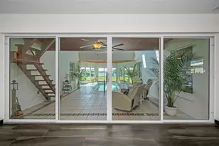1626 Seabreeze Dr, Tarpon Springs, FL 34689 - Photo 24