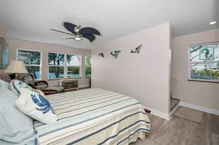 1626 Seabreeze Dr, Tarpon Springs, FL 34689 - Photo 50