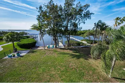 1626 Sea Breeze Drive, Tarpon Springs, FL 34689 - Photo 54