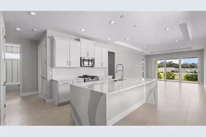 574 Hammock Oaks Boulevard, Lady Lake, FL 32159 - Photo 4