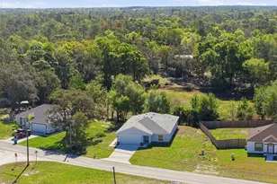 8130 Ridge Rd, Weeki Wachee, FL 34613 - Photo 56