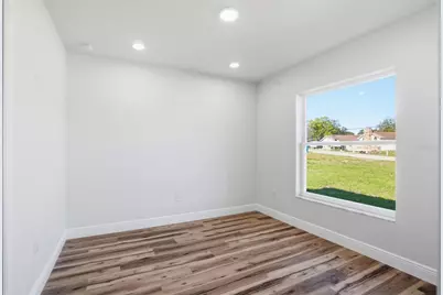 8130 Ridge Road, Weeki Wachee, FL 34613 - Photo 36