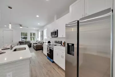 3706 Wiggins Leaf Street, Tampa, FL 33619 - Photo 16