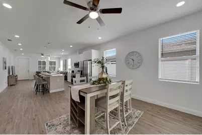 3706 Wiggins Leaf Street, Tampa, FL 33619 - Photo 8