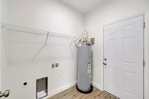 3706 Wiggins Leaf St, Tampa, FL 33619 - Photo 48