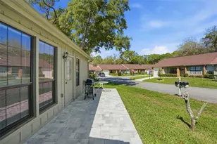 6575 Brambleleaf Dr, Spring Hill, FL 34606 - Photo 28