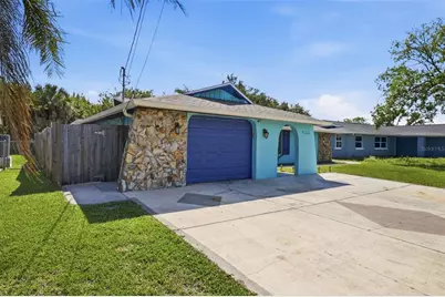 12816 1st Isle, Hudson, FL 34667 - Photo 2