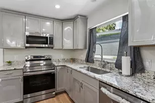 6955 Bottle Brush Dr, Port Richey, FL 34668 - Photo 16