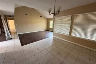 9085 Heather Blvd, Weeki Wachee, FL 34613 - Photo 4