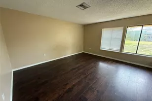 9085 Heather Blvd, Weeki Wachee, FL 34613 - Photo 6