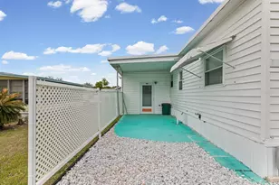 7366 1st Loop Ave, Brooksville, FL 34613 - Photo 12