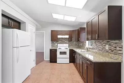 5364 Deltona Boulevard, Spring Hill, FL 34606 - Photo 8