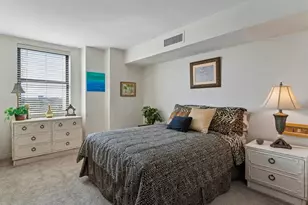 10355 Paradise Blvd, Treasure Island, FL 33706 - Photo 24