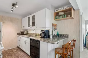 10355 Paradise Blvd, Treasure Island, FL 33706 - Photo 14